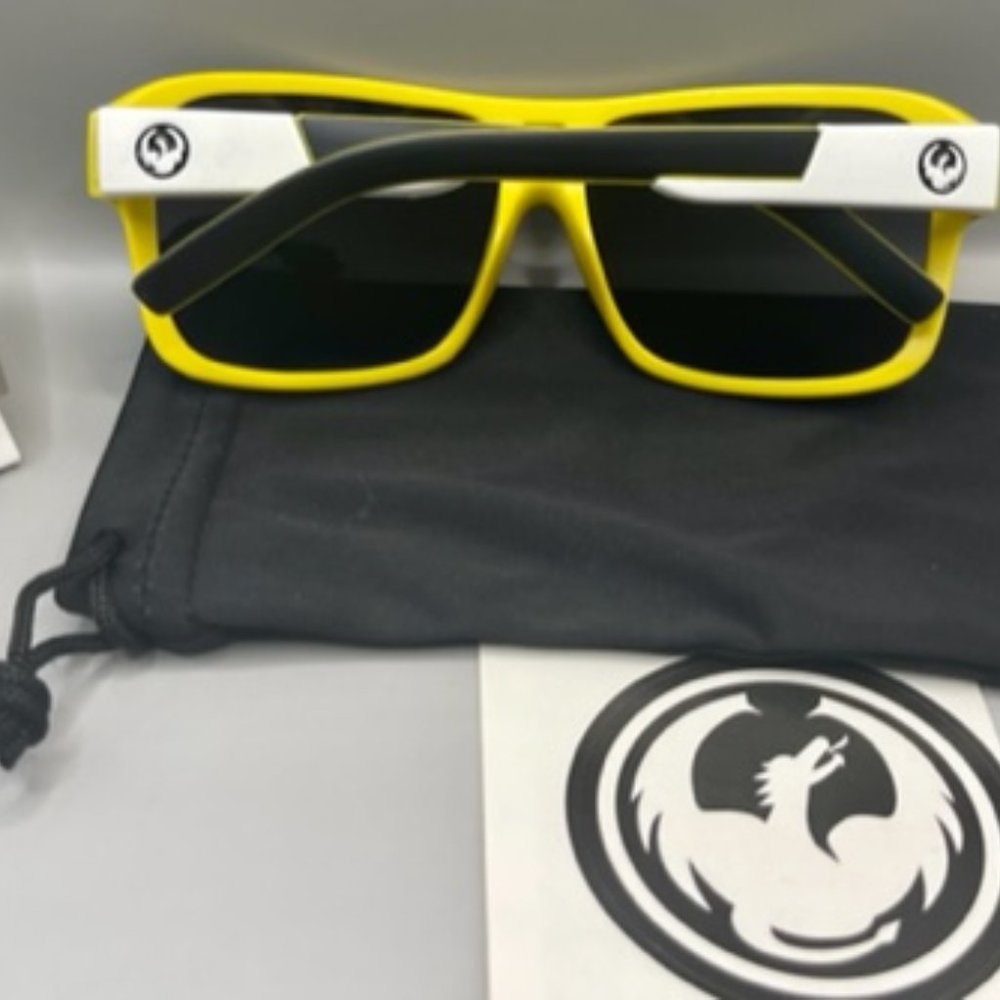 THREE Pairs New Dragon Sunglasses Set - Picture 11 of 13
